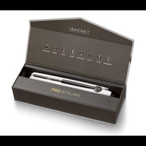 *SALE* 100$ OFF Seacret Hair Straightener